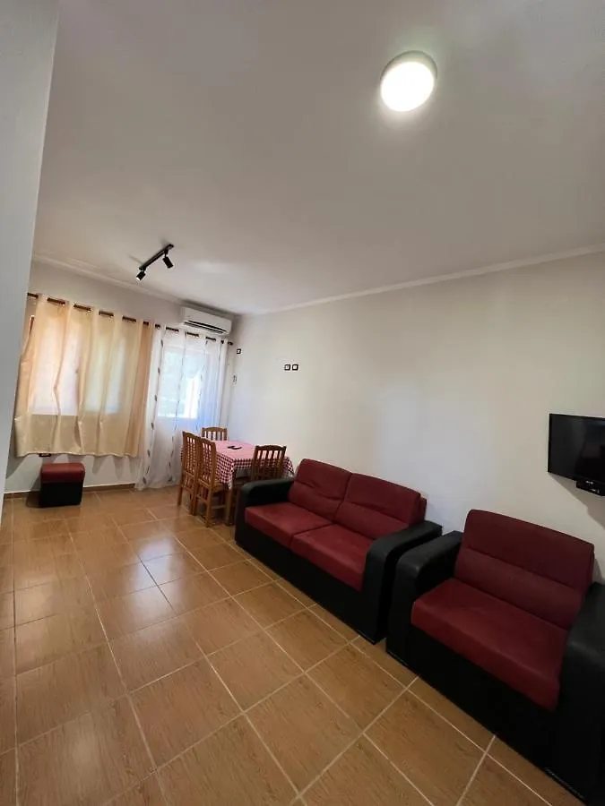 Kamberi Hotel & Apartments Velipojë
