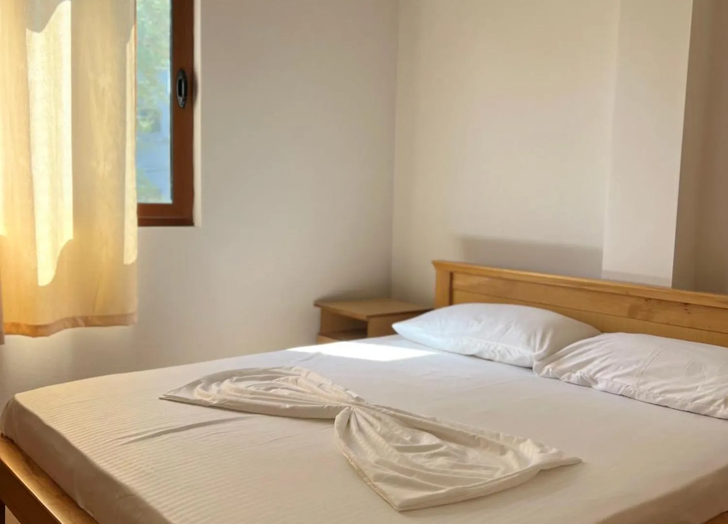 Kamberi Hotel & Apartments Velipojë